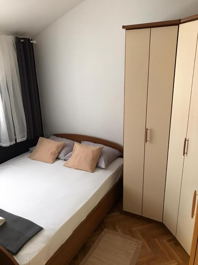 Apartman Jumic Malinska Exterior photo