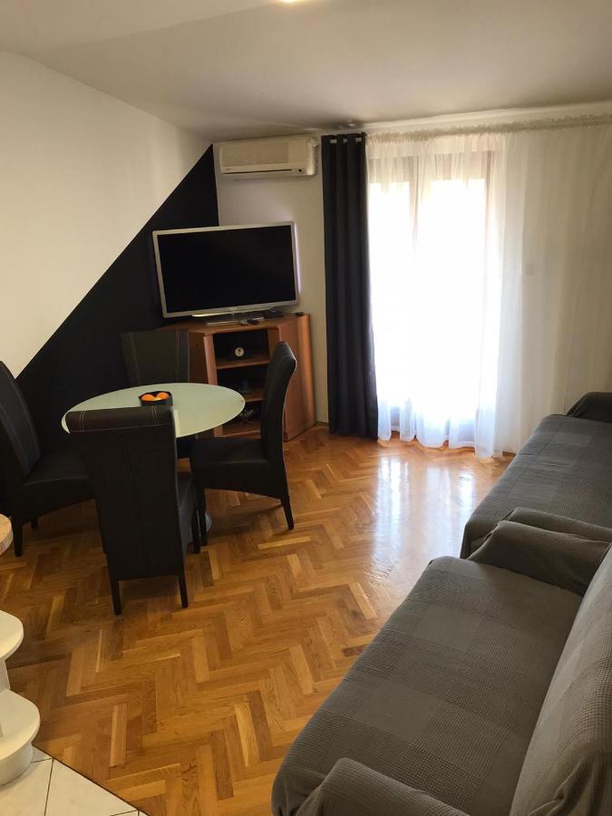 Apartman Jumic Malinska Exterior photo
